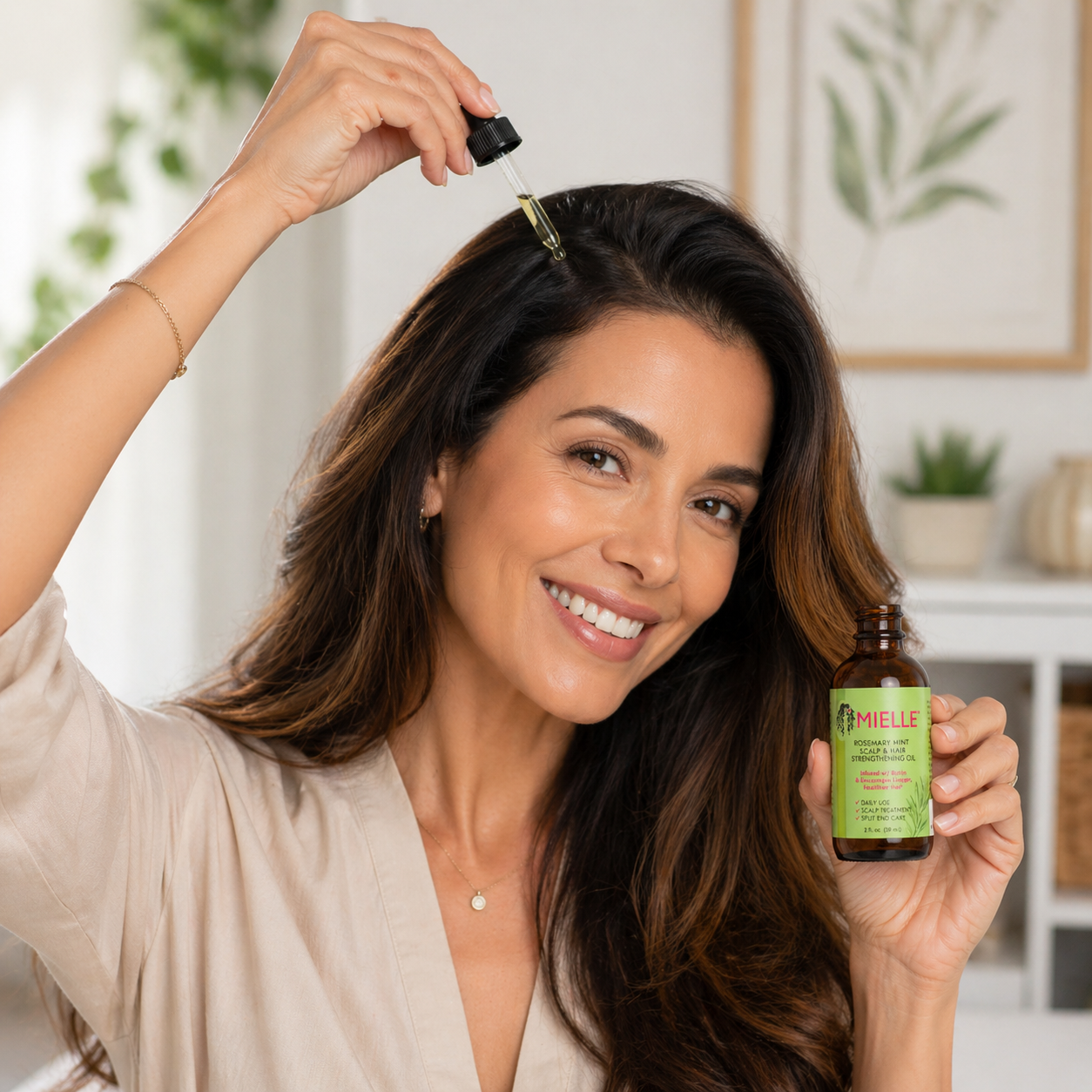 Mielle Serum Capilar 2x1 - Aceite que fortalece y activa crecimiento capilar